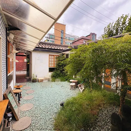 \'Hanok Hanok\' Boutique Stay Hotel Seoul - 2Min From Gyeongbokgung Palace Station